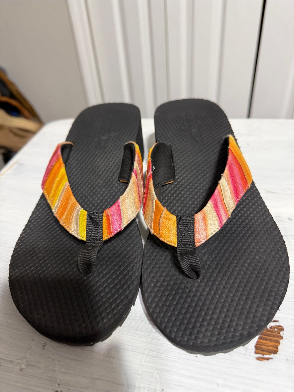 Speedo Flip Flop Multicolor Orange Pink yellow cream Sandals size 7